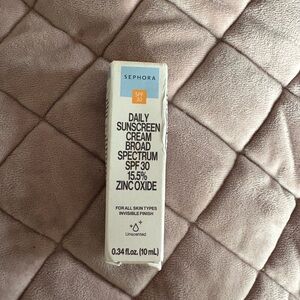 Sephora White Suncare Skincare Essential